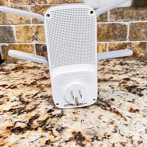 TP-Link AC2600 Dual Band WiFi Range Extender (RE650) - Picture 4 of 6